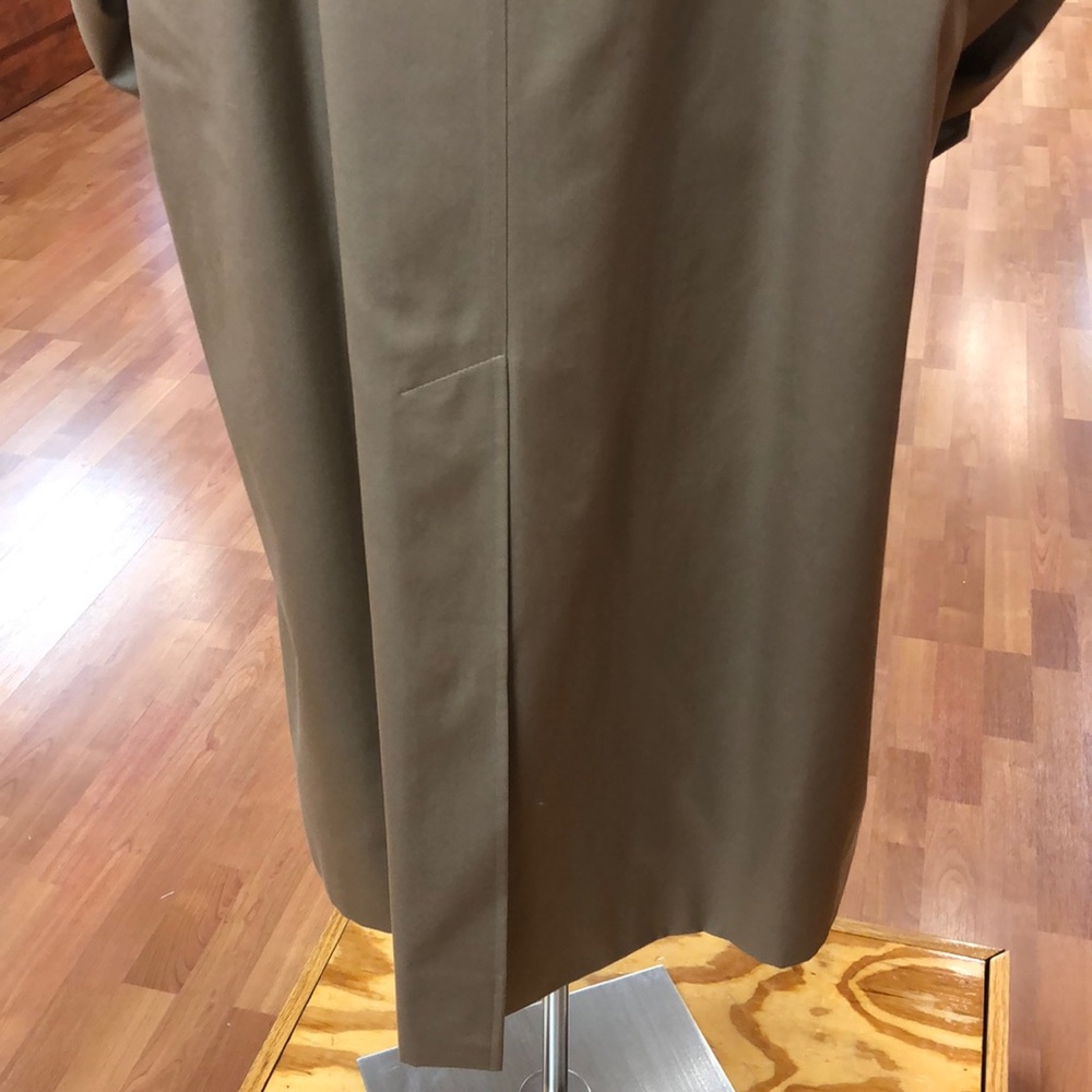 Men’s Burberry raincoat with zip out lining - Picture 6 of 8